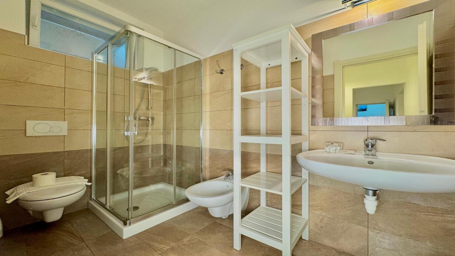 Villa Aurelia Плезио Экстерьер фото