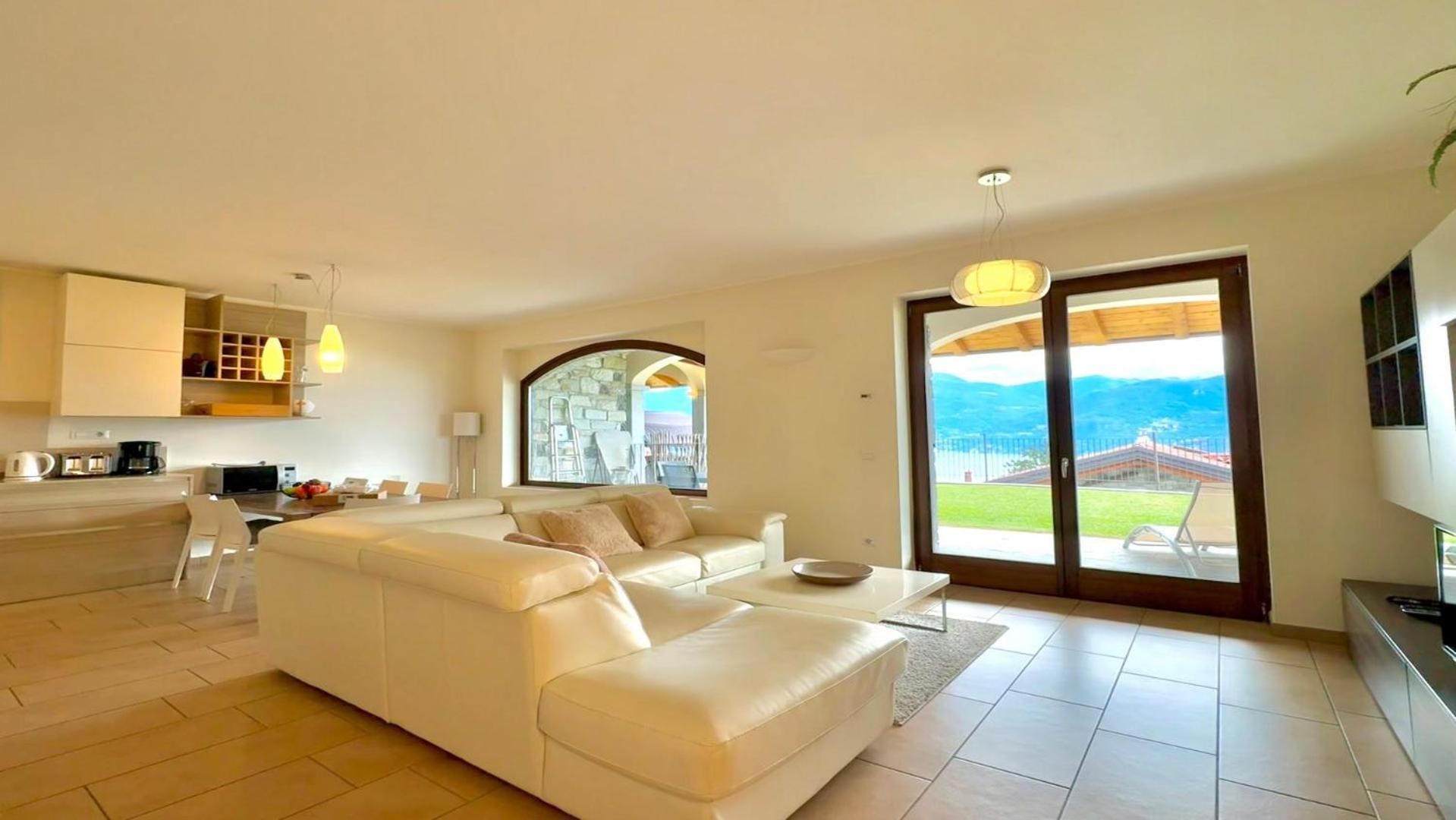 Villa Aurelia Плезио Экстерьер фото